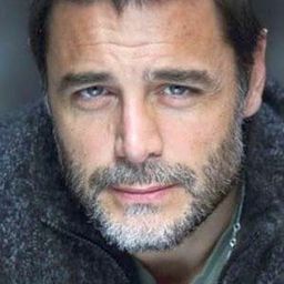 丹尼爾·佩奇 飾演 Tenente Narduzzi