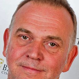 Marc Evans - Ruth Rendell: Master of the Moor導演