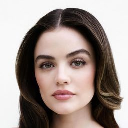 露絲克兒 飾演 Katie Gibbs