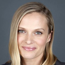 凡妮莎·蕭 飾演 Allison