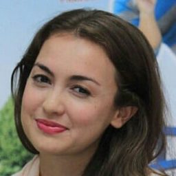 麗安緹·卡特萊特 飾演 Wilhelmina