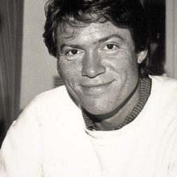 Svein Sturla Hungnes 飾演 Gordon