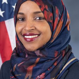 Ilhan Omar 飾演 Self