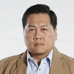 朱德剛 飾演 Hung-Kuo's Father