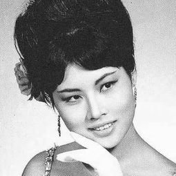 金霏 - 多情種演員 飾演Emmannelle