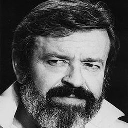 Juan José Otegui - 論盡我阿媽演員 飾演Gynecologist