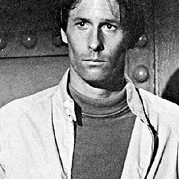 Dean Raphael Ferrandini 飾演 Kirtle