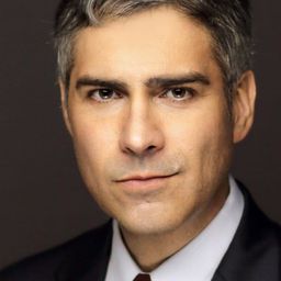 Rob Springer - 娃娃看天下2：聖誕奇蹟演員 飾演Board Member #1