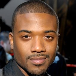 Ray J 飾演 Pinky