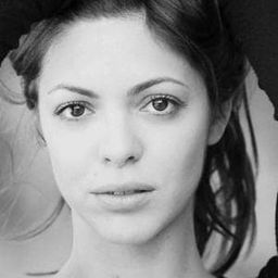 Cecilia Sagnelli - 班裏最後一個人演員 飾演Valeria