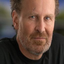 Todd A. Robinson 飾演 Ronin