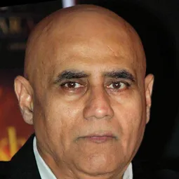 普尼特·伊撒 飾演 Rohit Pasricha