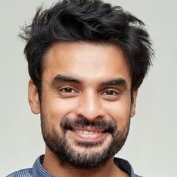 托維諾·湯瑪斯 飾演 Samuel John Kattookkaran