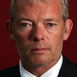 Søren Malling - 荒蕪之地．應許之心演員 飾演Paulli