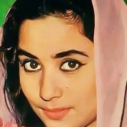 英德拉妮·穆克吉 飾演 Badi Rani