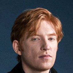 當勞格利遜 飾演 Captain Andrew Henry