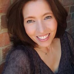 朱爾·德容 飾演 Marco Quesillo / Viki (voice)