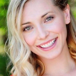 Kaye Brownlee-France 飾演 Annabelle Fargo