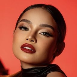 賽麗兒·馬納巴特 - 第 18 朵玫瑰演員 飾演