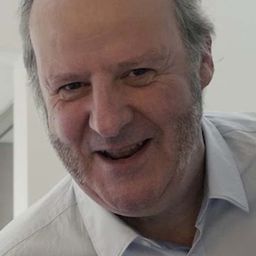 Josu Ormaetxe 飾演 Juan Mari Jáuregui