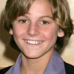 Rory Thost 飾演 Pepperment Patty (voice)