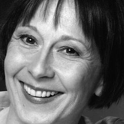 Susan Pellegrino 飾演 Nurse