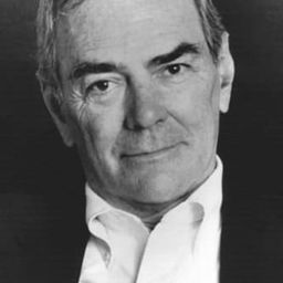 Michale Graves 飾演 Eric Ross