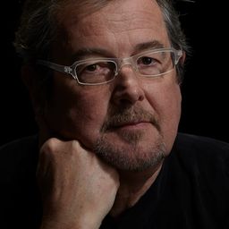 Richard Harvey 飾演 Self - Woodwinds