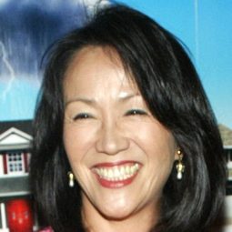 Freda Foh Shen - Safety Patrol!演員 飾演Mrs. Yung