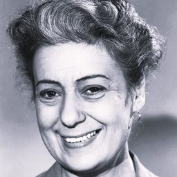 Argentina Brunetti 飾演 Stella (Uncredited)