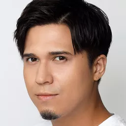 木村昴 飾演 Hanamichi Sakuragi (voice)
