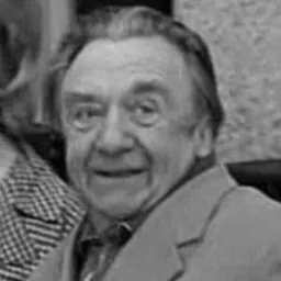 Nikolai Rozhkov - 漫長的告別演員 飾演Guest