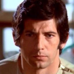 Giancarlo Prete 飾演 Gaius Silius