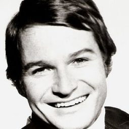 Fritz Wepper 飾演 Captain