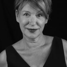 Nicoletta Maragno 飾演 Restorer