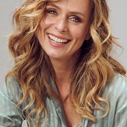 Serena Autieri 飾演 Elisabetta Paliani