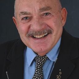 Libero Sansavini - Holiday on Mars演員 飾演Corteggiatore 1