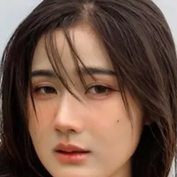 努塔南·昆帕特 飾演 