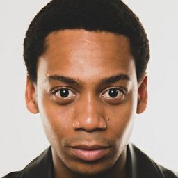 Sechaba Ramphele 飾演 