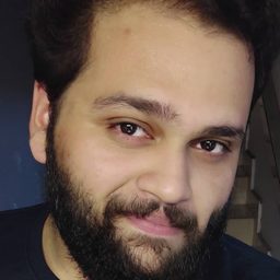 Swathi Das Prabhu 飾演 Labeeb