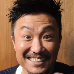 鄭中基 飾演 Marketing Head / Musical Instruments Salesman