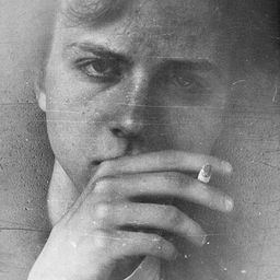 Anton Kurepov 飾演 Christopher Wren