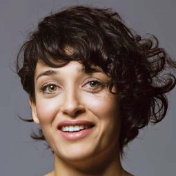 愛麗芙·諾·凱庫克 - Babamın Ceketi演員 飾演Aslıhan