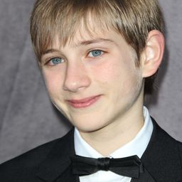 托馬斯·豪恩 飾演 Jimmy Hawkins