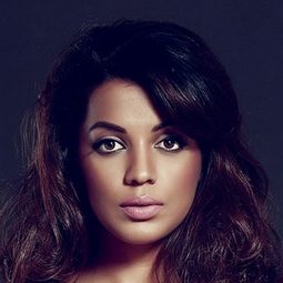 Mugdha Godse 飾演 Janet