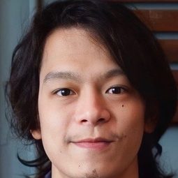 Thana Vichayasuranan 飾演 Ong