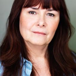 Jane Dashow - i 世代殺人社群演員 飾演Melt Nurmouth