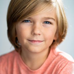 Emmett Moss 飾演 Morgan