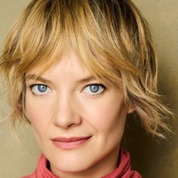 Kristin Slaysman - 星耀女孩：好萊塢篇演員 飾演Jody