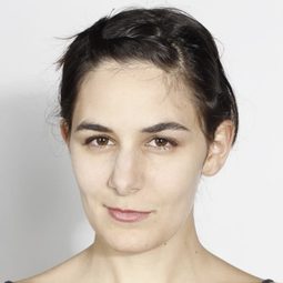 Jillian Mayer 飾演 Susan (voice)